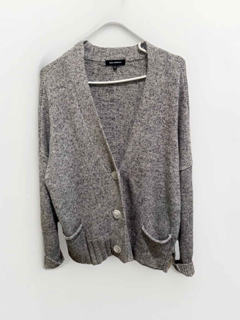 525 America Women’s  Gray Button-Front V-Neck Cardigan Sweater Sz Md